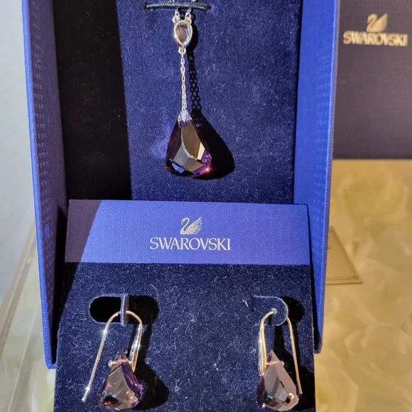 Swarovski set - Picture 2 of 2